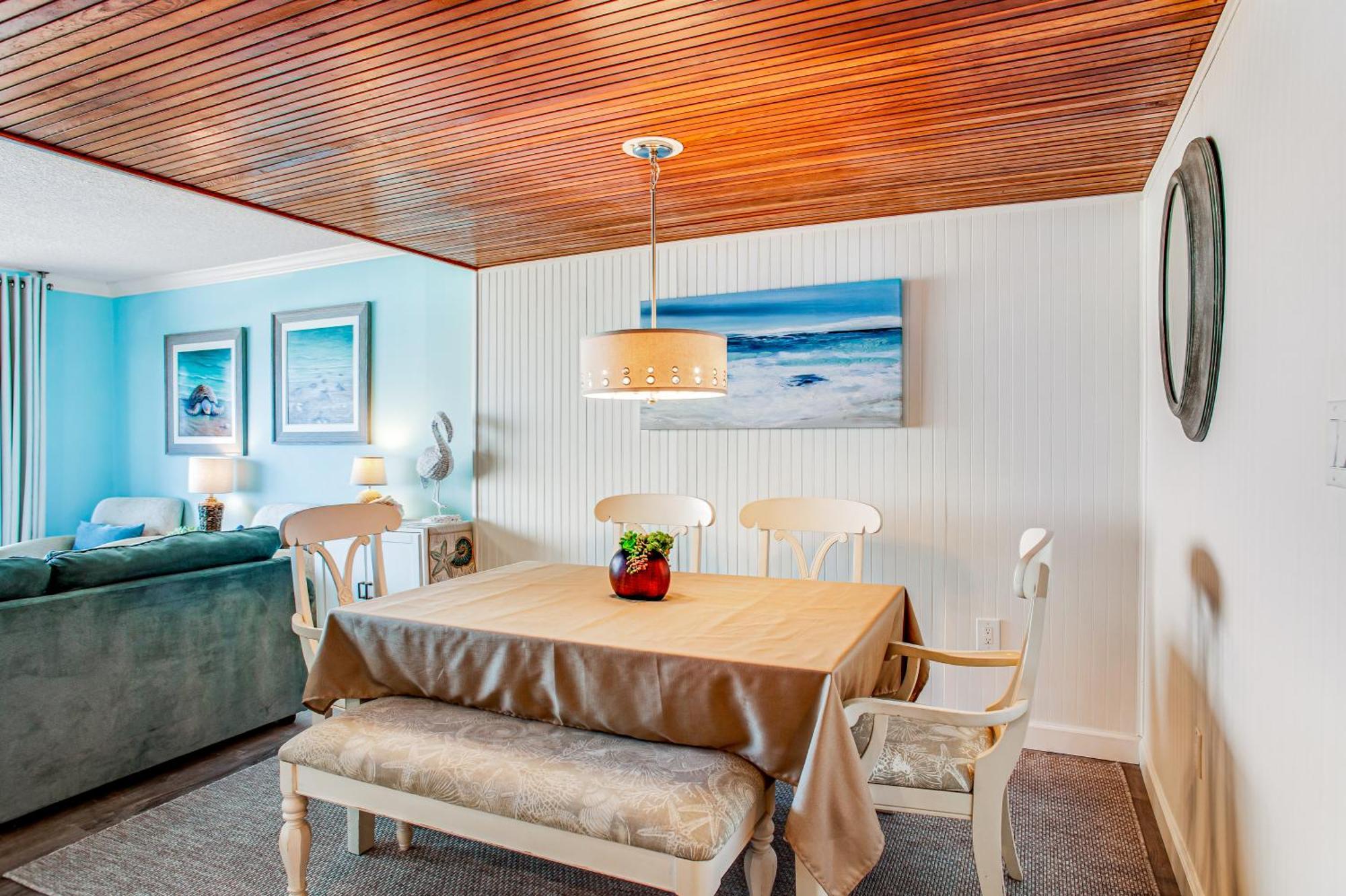 Highpoint North Condos III آوشين سيتي الغرفة الصورة